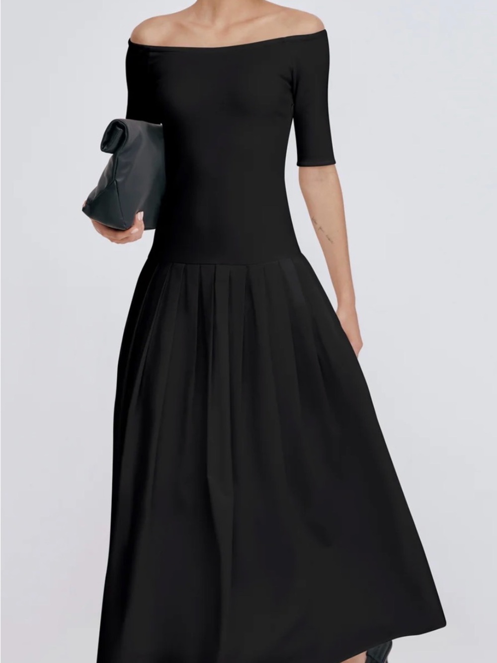 Off-Shoulder Black Maxi Dress with Pleated Skirt